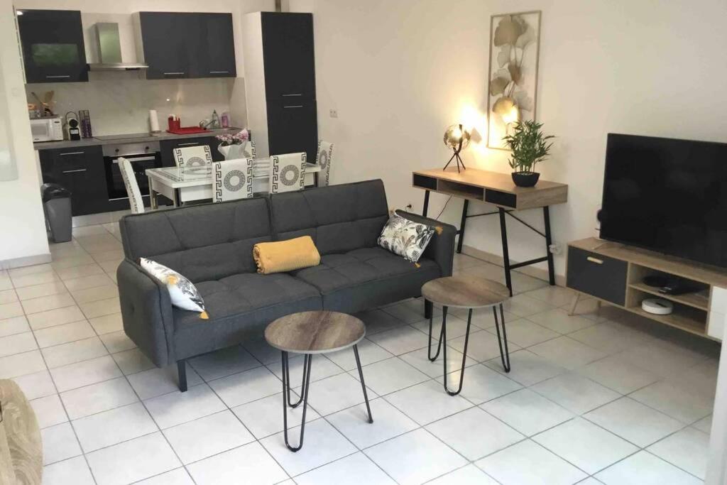 Spacieux Et Bel Appartement Avec Grande Terrasse Marseilles Exterior foto